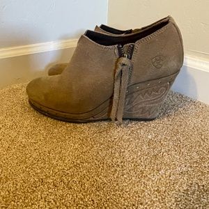 Ariat wedge ankle boot